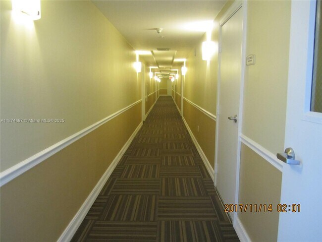 117 NW 42nd Ave in Miami, FL - Building Photo - Building Photo