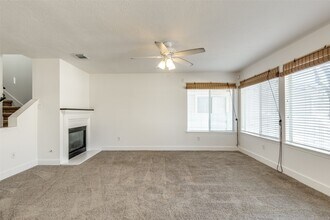 10223 Farrell Dr in Houston, TX - Building Photo - Building Photo