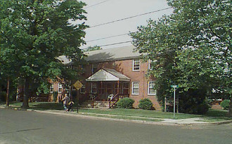 Kenwood Gardens Apartments