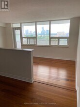 1360 York Mills Rd in Toronto, ON - Building Photo - Building Photo