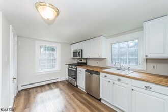 115 Mountain Ave in West Orange, NJ - Building Photo - Building Photo