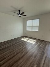 6221 Bucket Ct in Gibsonton, FL - Building Photo - Building Photo