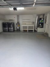 9527 Glenn Abbey Way in Jacksonville, FL - Foto de edificio - Building Photo