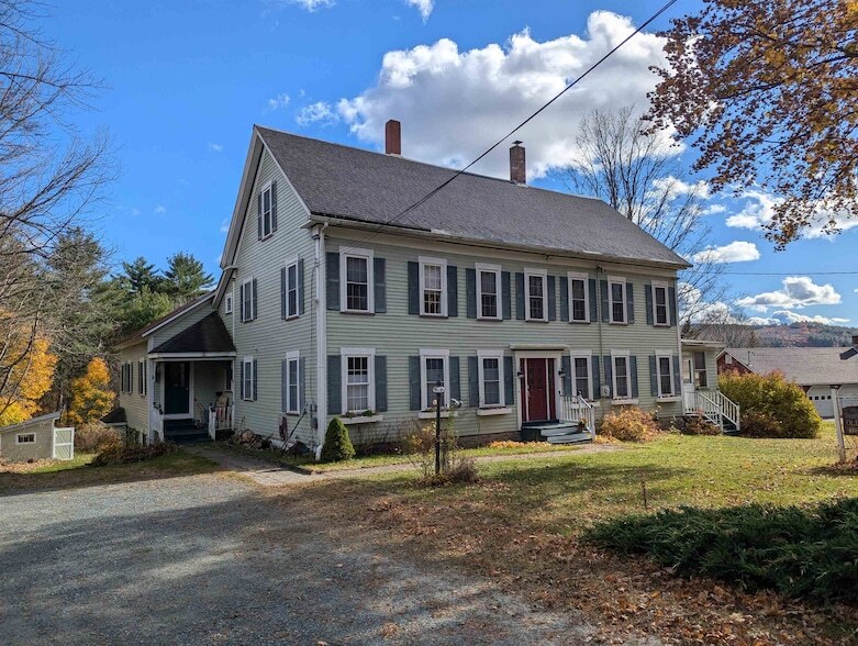 1573 US-5 in Barnet, VT - Foto de edificio