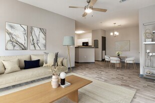 Majestic Oaks in Pensacola, FL - Building Photo