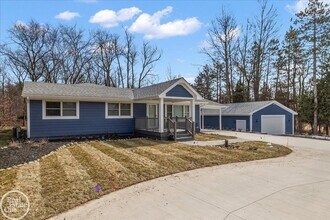 68000 Dequindre Rd, Unit 3 in Washington, MI - Building Photo - Building Photo