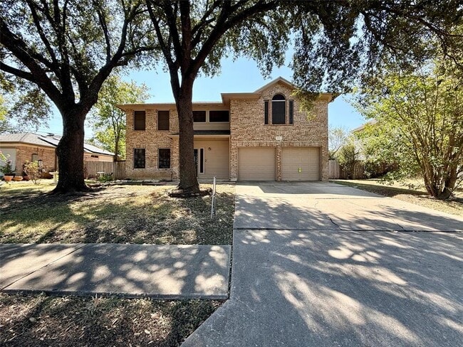 2011 Lantana Dr in Round Rock, TX - Building Photo - Building Photo