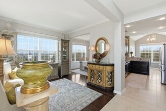 263 Winding Hill Dr in Hackettstown, NJ - Foto de edificio - Building Photo