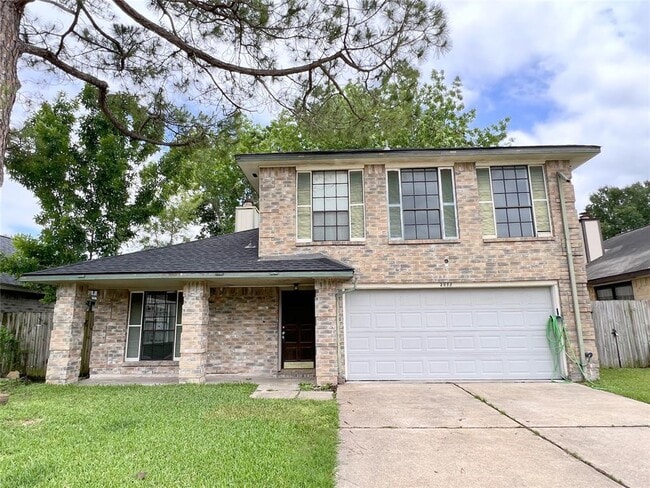 property at 2033 Sandy Knoll Dr