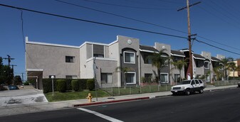 Ventura Canyon Apartments