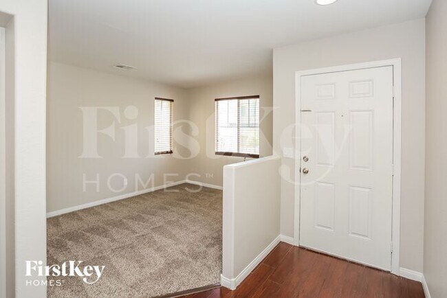 10752 Knickerbocker Ave in Las Vegas, NV - Building Photo - Building Photo