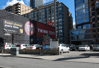 Fleur Condos in Toronto, ON - Building Photo - Building Photo