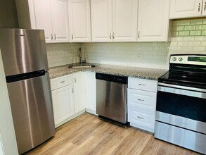 7265 Tennyson St in Westminster, CO - Foto de edificio - Building Photo