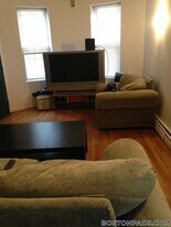 22 St Cyprians Pl, Unit 2L in Boston, MA - Building Photo