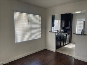 4860 Nara Vista Way in Las Vegas, NV - Building Photo - Building Photo