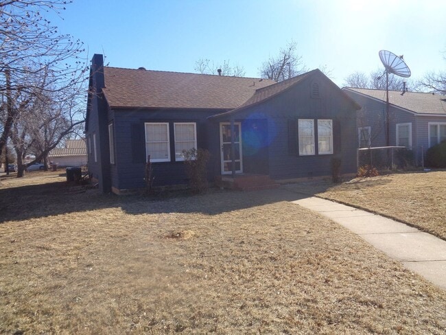 property at 1801 Chestnut St