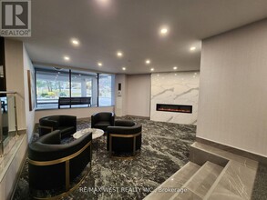 10-1010 Edgecliff Golfway in Toronto, ON - Building Photo - Building Photo