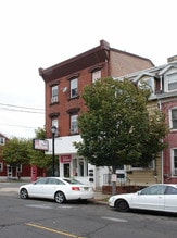 900 S Clinton Ave in Trenton, NJ - Building Photo - Building Photo