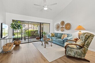 5354 Myrtle Wood in Sarasota, FL - Building Photo - Building Photo