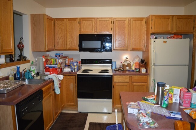 1123 Union Rd in Oregon, WI - Building Photo - Building Photo