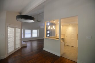 6304 Maury Hollow in Austin, TX - Building Photo - Building Photo