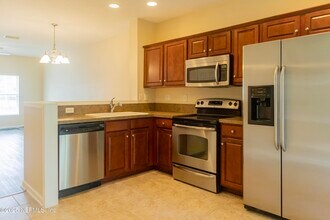 8121 Summer Palm Ct in Jacksonville, FL - Building Photo - Building Photo