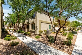 6145 Scarlet Leaf St in Las Vegas, NV - Building Photo - Building Photo