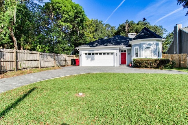 property at 1207 E Esther St