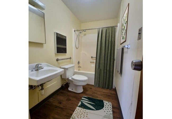 property at 21 E St Joseph St