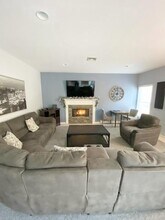 31 Constance Ct in West Islip, NY - Building Photo - Building Photo