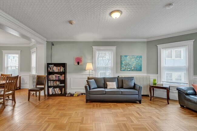 95 College Ave, Unit 1 in Somerville, MA - Foto de edificio - Building Photo