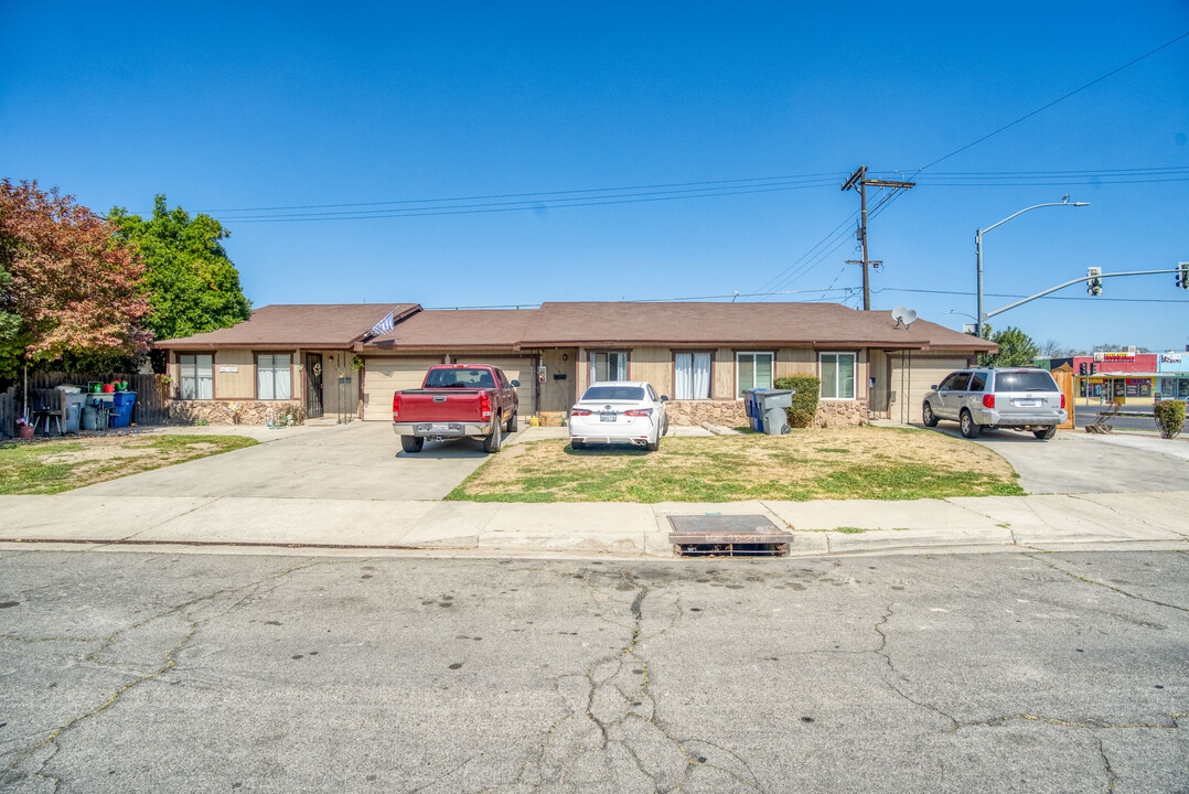 4153 E Verrue Ave in Fresno, CA - Building Photo