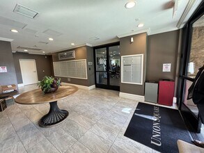 1480 Broadway in San Diego, CA - Foto de edificio - Building Photo