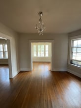 915 De Mun Ave in Clayton, MO - Building Photo - Building Photo