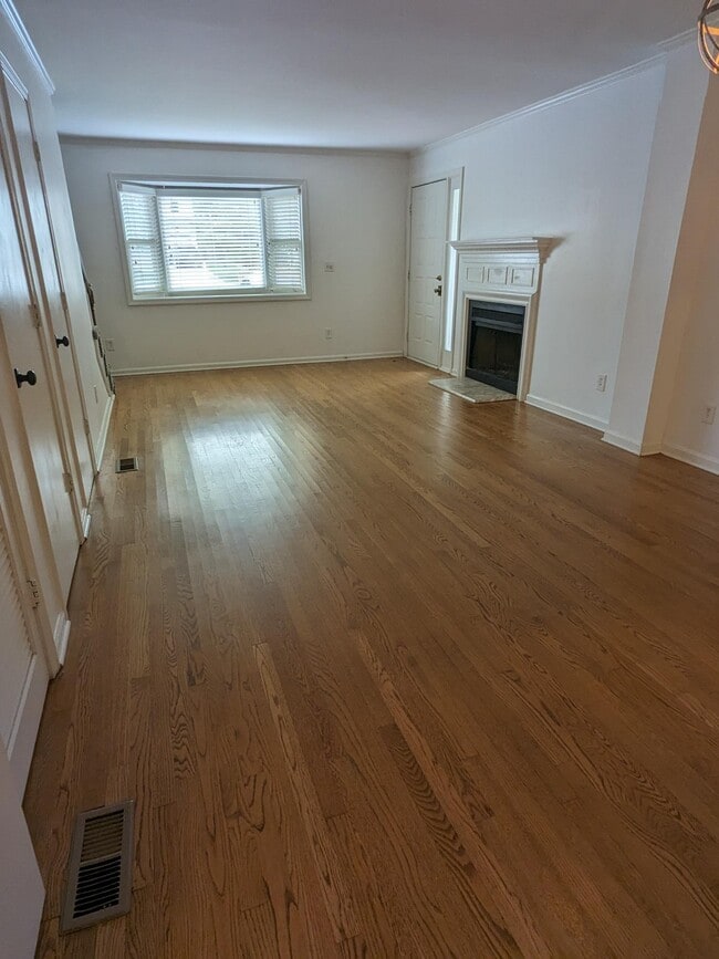 1101C Biltmore Dr in Nashville, TN - Building Photo - Building Photo