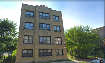 8209 S Ellis Ave in Chicago, IL - Building Photo - Building Photo