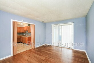 4915 W Southern Ave in Indianapolis, IN - Building Photo - Building Photo