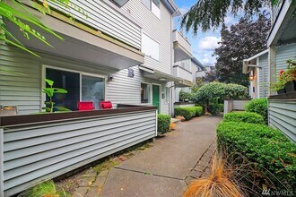 8659 Delridge Wy SW in Seattle, WA - Building Photo - Building Photo