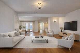 2003 Patton Ln in Austin, TX - Building Photo