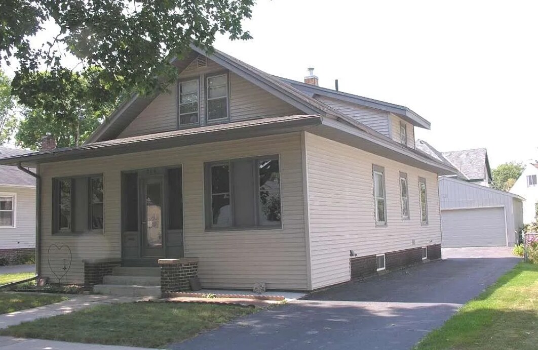 306 S Louisiana Ave in Mason City, IA - Building Photo