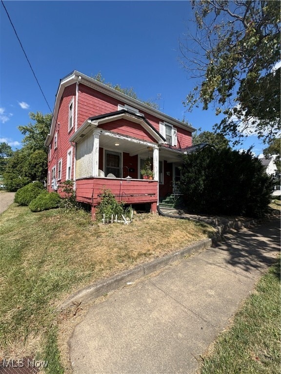 property at 746 E 3rd St