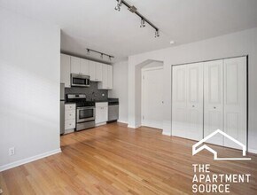 2832 W Palmer St, Unit 3 in Chicago, IL - Building Photo - Building Photo