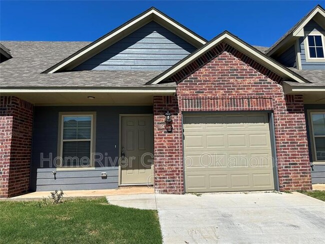 property at 923 SW 92nd St