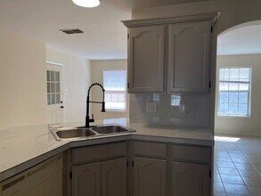 245 Westham in Laredo, TX - Building Photo - Building Photo