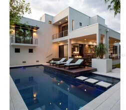 356 Bayview Dr NE in St. Petersburg, FL - Building Photo - Building Photo