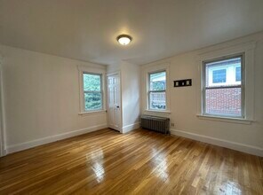 101 Colborne Rd, Unit 2 in Boston, MA - Building Photo - Building Photo