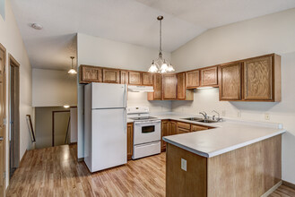 15770 52nd Ave in Lake Hallie, WI - Building Photo - Building Photo