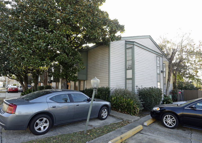 3950 S I-10 in Metairie, LA - Building Photo - Building Photo