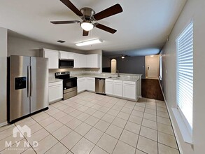 5422 Chase Canyon in San Antonio, TX - Building Photo - Building Photo