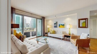 239 Brannan St in San Francisco, CA - Building Photo
